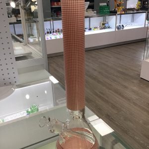 18" Diamond pattern Glow in the dark 7 mm glass beaker bong