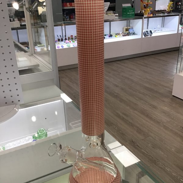 18" Diamond pattern Glow in the dark 7 mm glass beaker bong