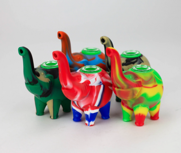 4.5" elephant Silicone hand pipe with glass bowl