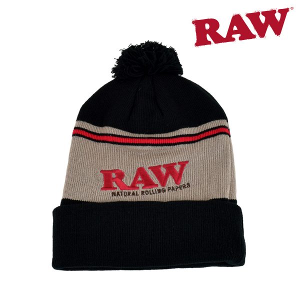 RAW POMPOM HAT