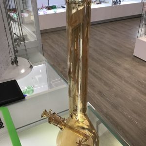 18" Infyniti Leaf 7mm Metallic Glass Bong