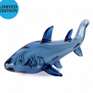 Red Eye Glass 6" Shark Hand Pipe (Limited Edition)